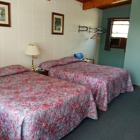 Huron Sands Motel And Restaurant Providence Bay 외부 사진