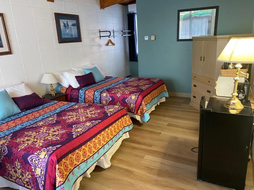 Huron Sands Motel And Restaurant Providence Bay 외부 사진
